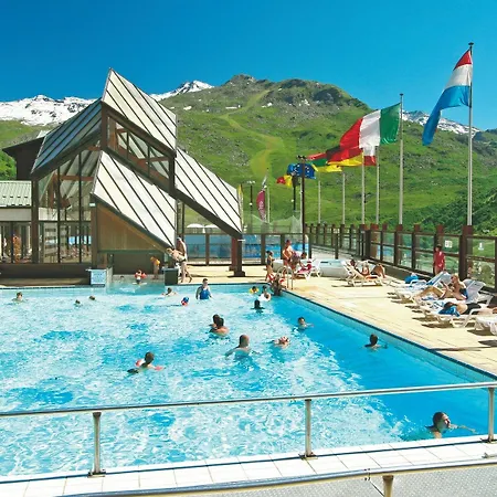 Pierre & Les Valmonts Aparthotel 2*
